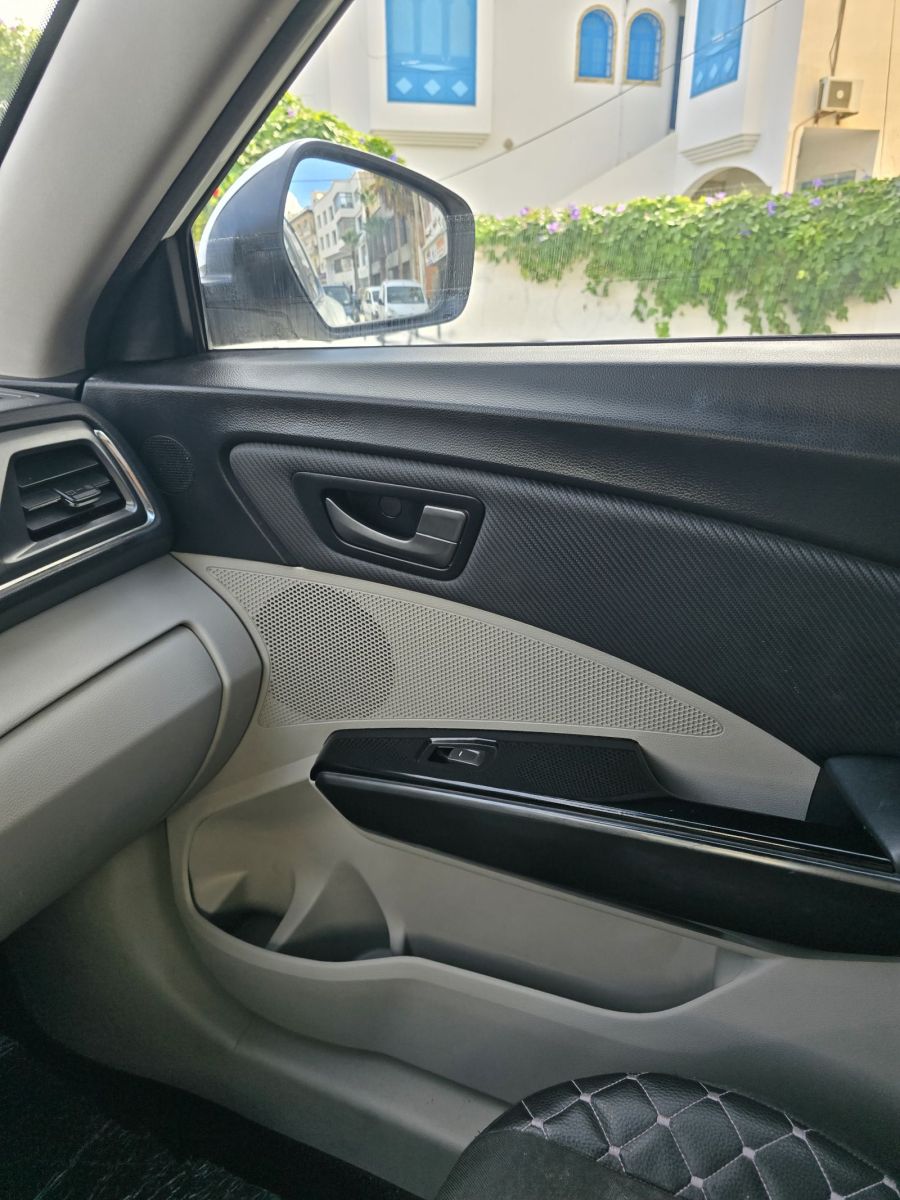 Ssangyong Tivoli Confort à Ariana - Photo 6