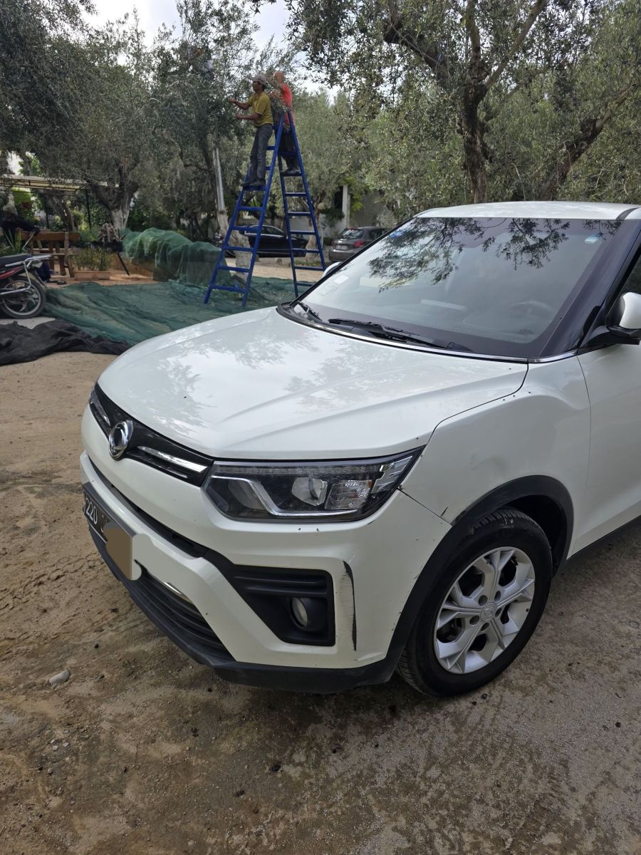 Ssangyong Tivoli Confort à Ariana - Photo 9