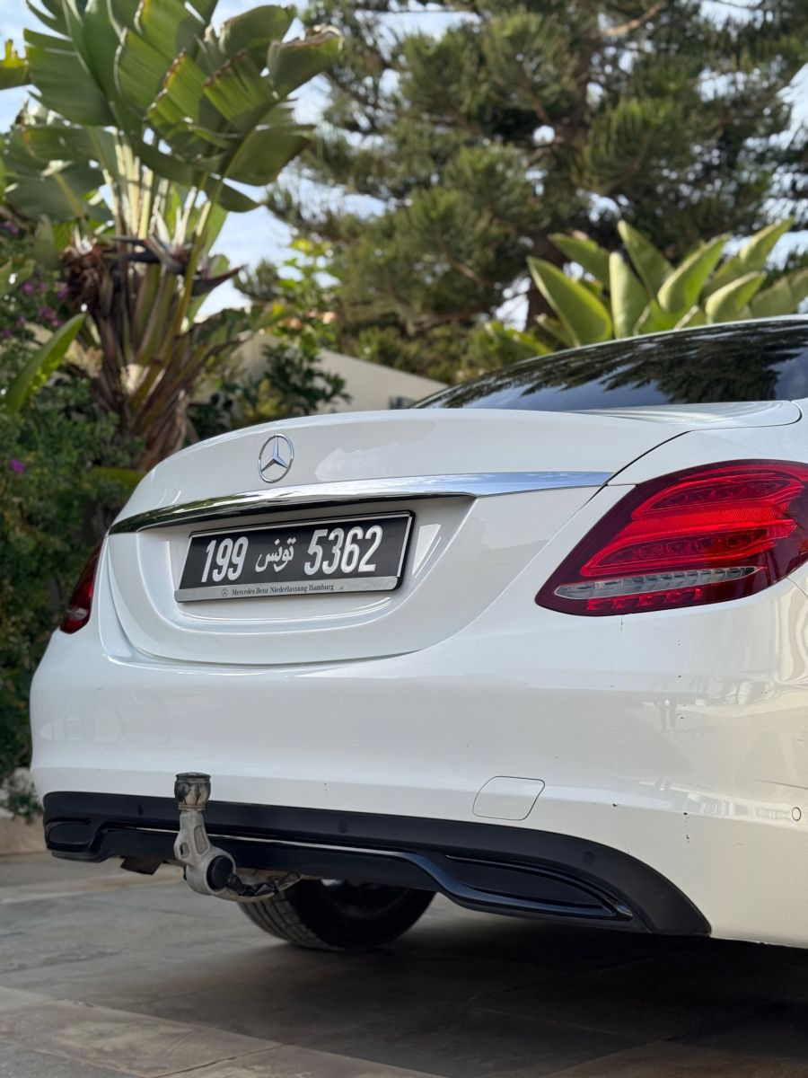 Mercedes-Benz Classe C à Ben Arous - Photo 4