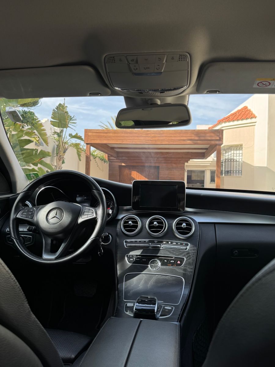 Mercedes-Benz Classe C à Ben Arous - Photo 11
