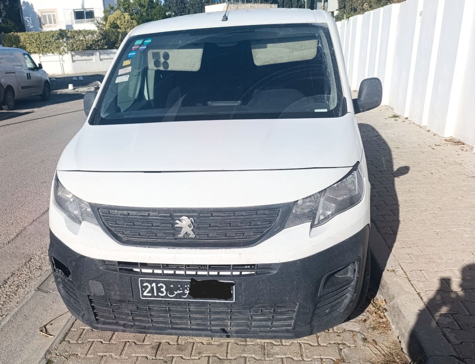 Peugeot Partner à Sfax - Photo 2