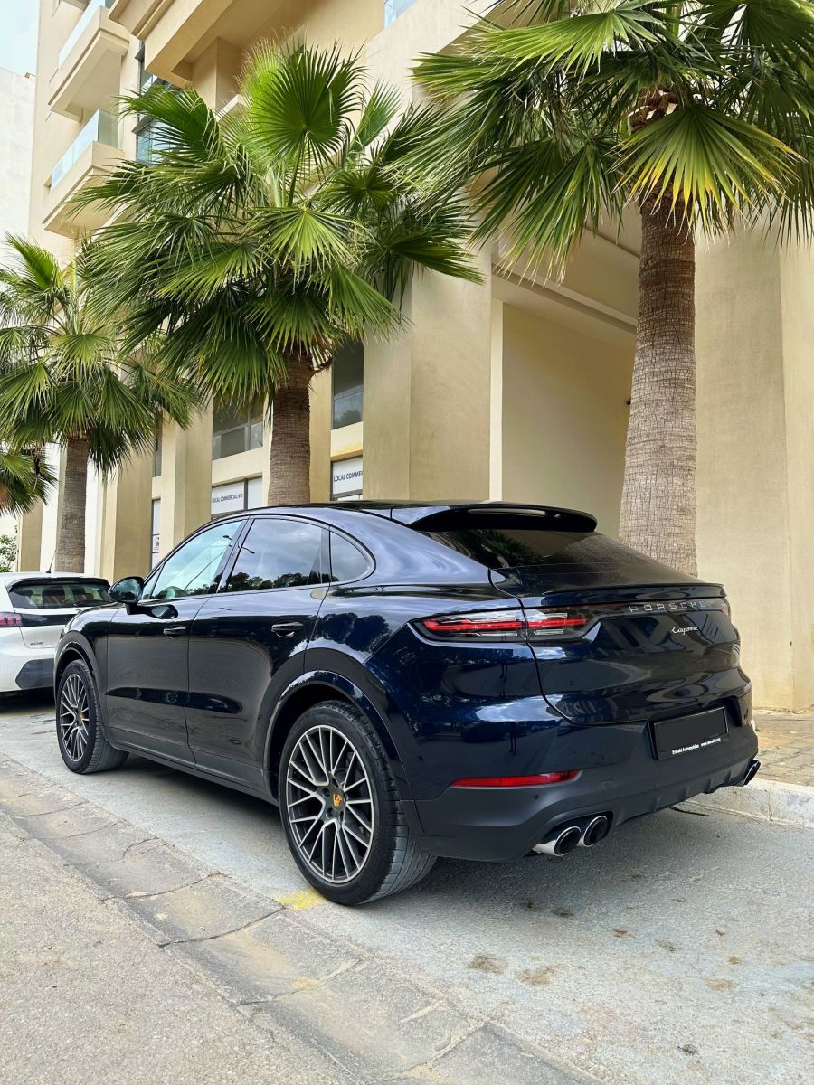 Porsche Cayenne Coupé E-Hybrid à Sfax - Photo 1
