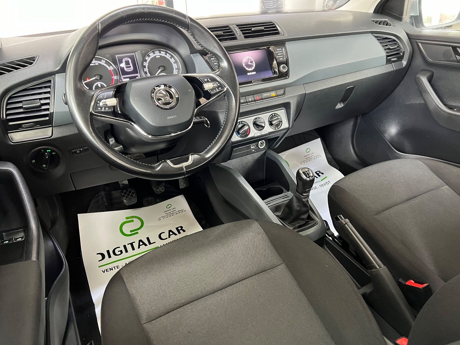Skoda Fabia Essence à Gafsa - Photo 17