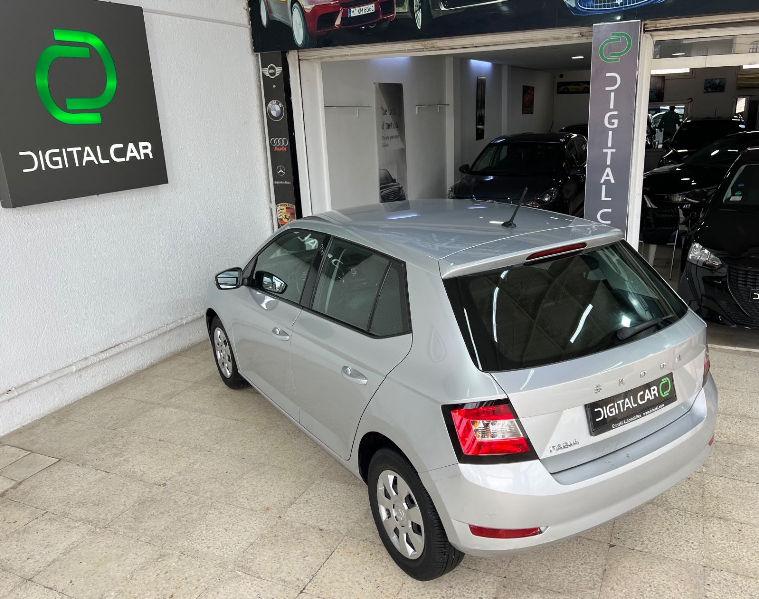 Skoda Fabia Essence à Gafsa - Photo 13