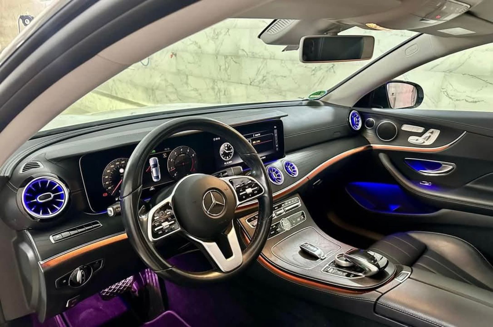 Mercedes-Benz Classe E coupé à sousse - Photo 11