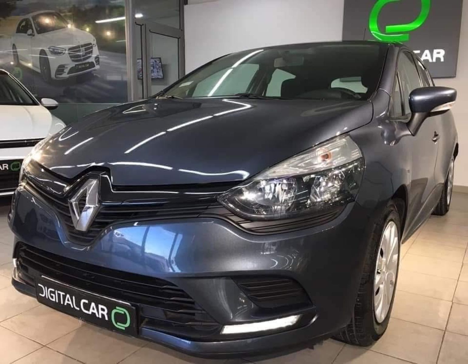 Renault Clio à Ariana - Photo 6