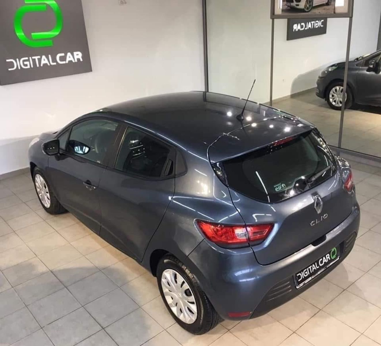 Renault Clio à Ariana - Photo 10