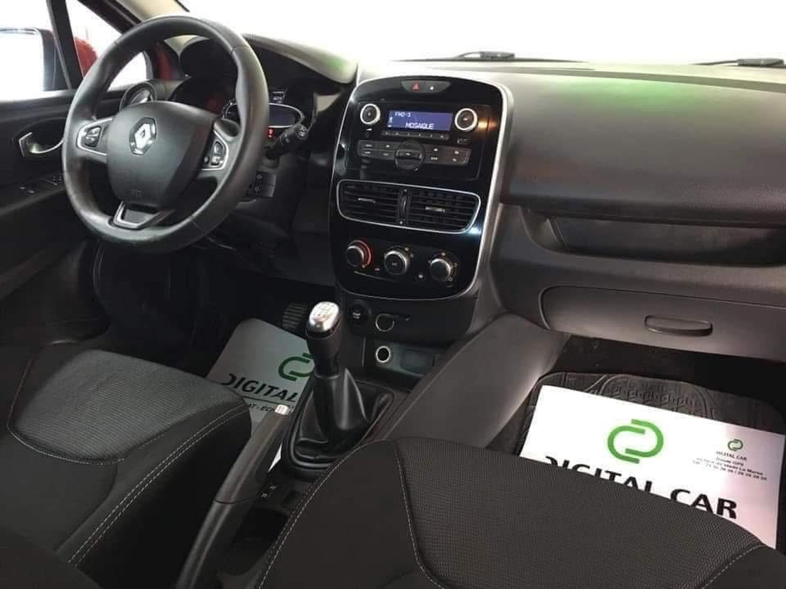 Renault Clio à Ariana - Photo 15