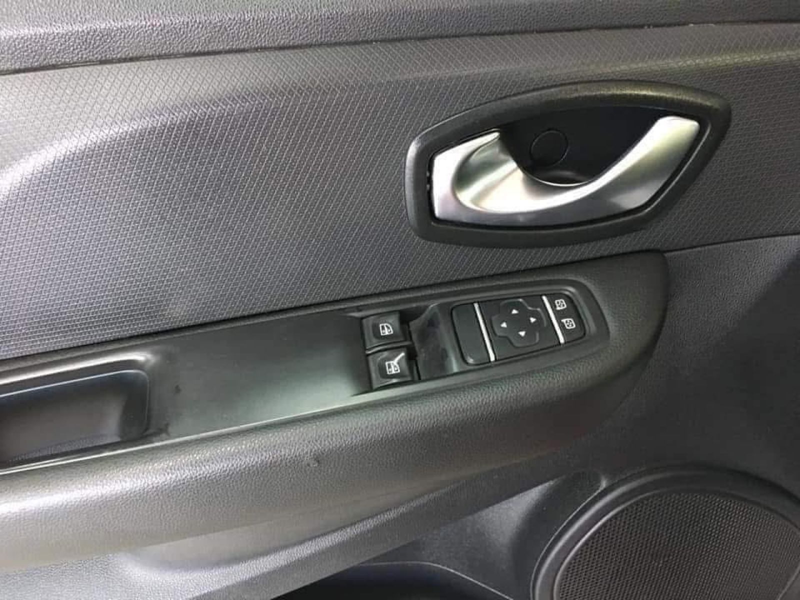 Renault Clio à Ariana - Photo 21