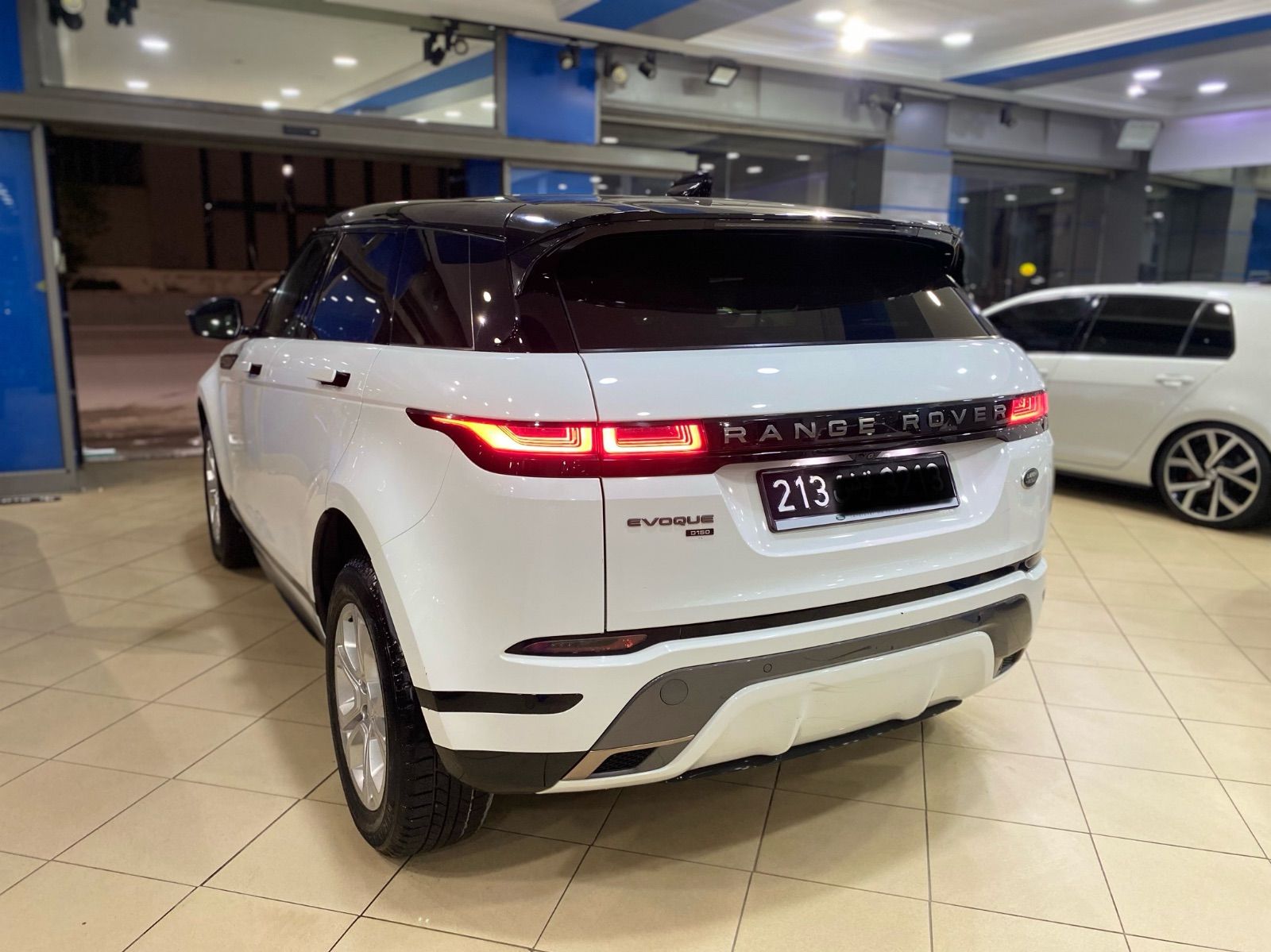 Land Rover Range Rover Evoque R DYNAMIQUE à Ariana - Photo 6