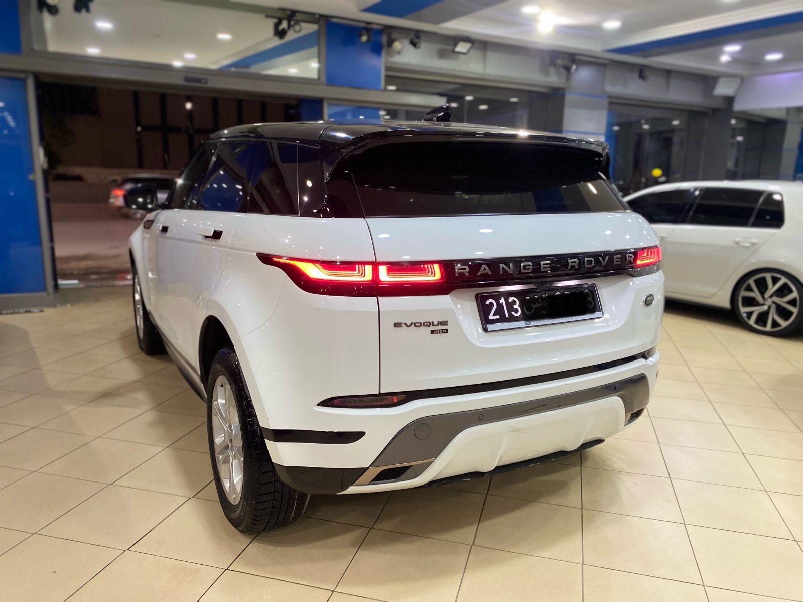 Land Rover Range Rover Evoque R DYNAMIQUE à Ariana - Photo 29