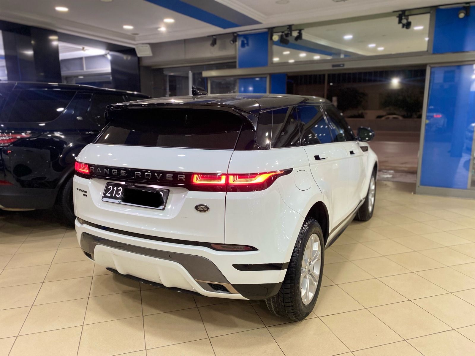 Land Rover Range Rover Evoque R DYNAMIQUE à Ariana - Photo 3