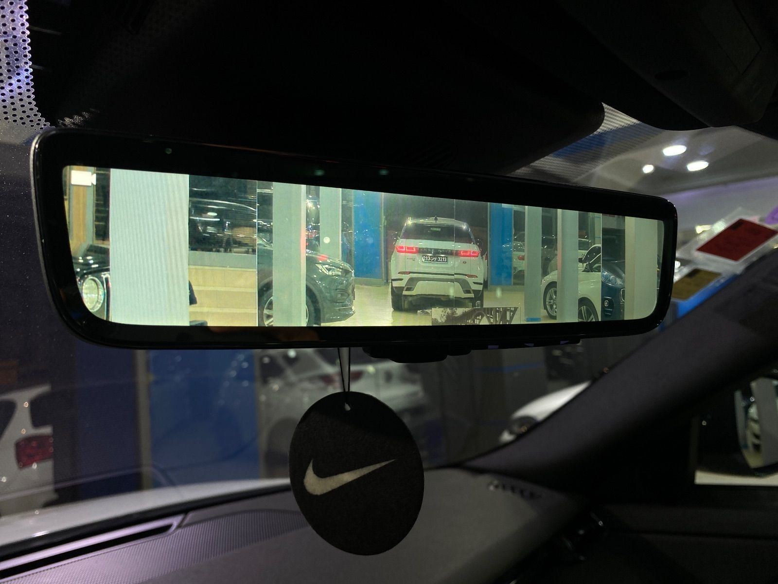 Land Rover Range Rover Evoque R DYNAMIQUE à Ariana - Photo 25