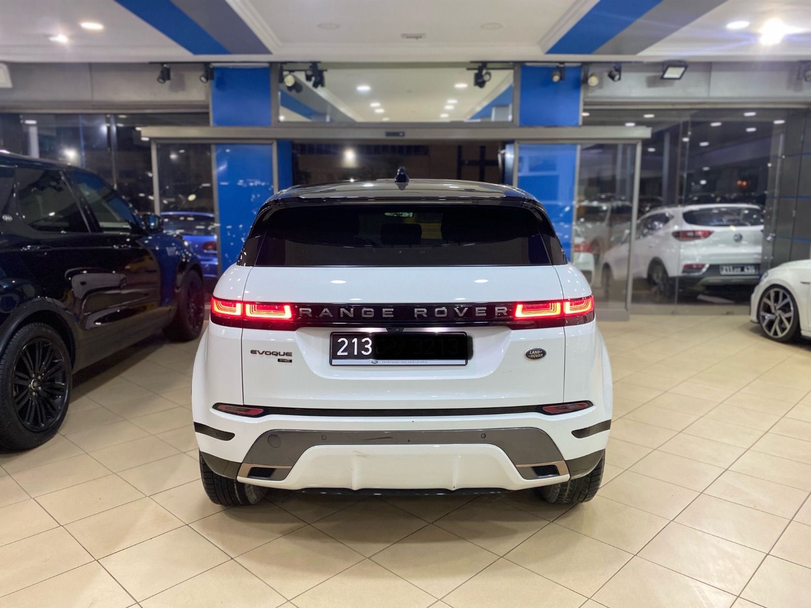 Land Rover Range Rover Evoque R DYNAMIQUE à Ariana - Photo 2