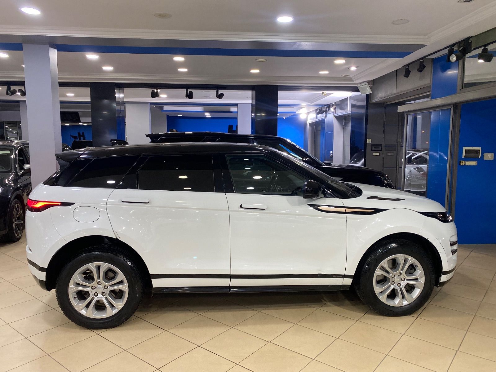 Land Rover Range Rover Evoque R DYNAMIQUE à Ariana - Photo 1
