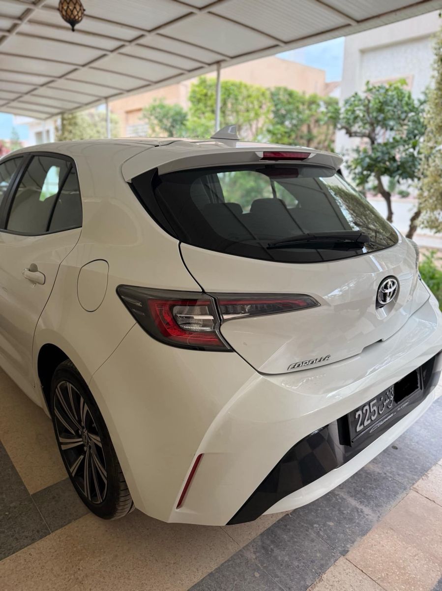 Toyota Corolla à Tunis - Photo 2