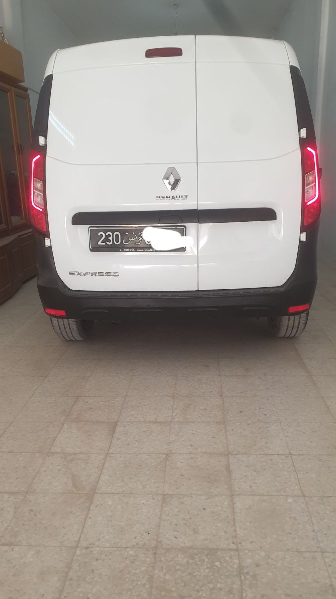 Titre non disponible à Tunisie - Photo 2