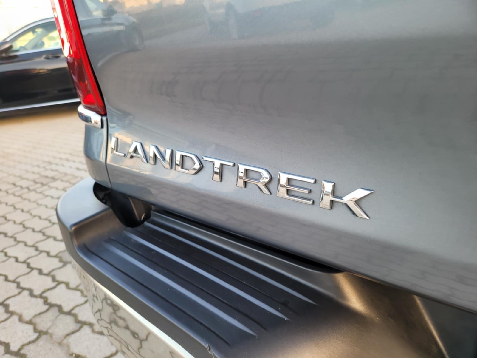 Peugeot Landtrek Double Cabine à Sfax - Photo 4