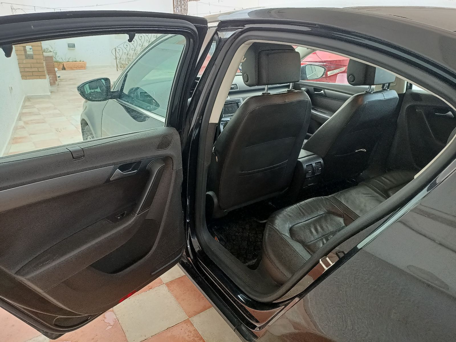 Volkswagen Passat Confortline à Tunis - Photo 6