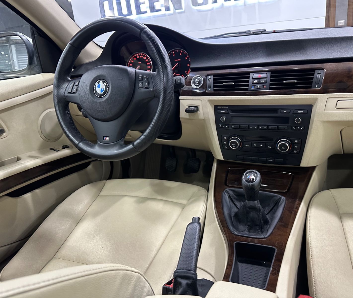 BMW Série 3 coupé 316i à Ariana - Photo 13
