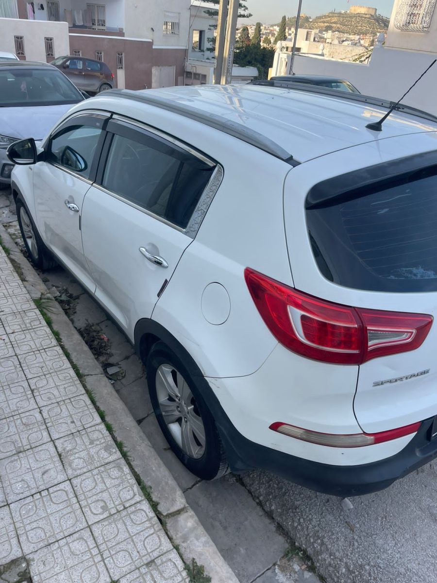 KIA Sportage à Ben Arous - Photo 3