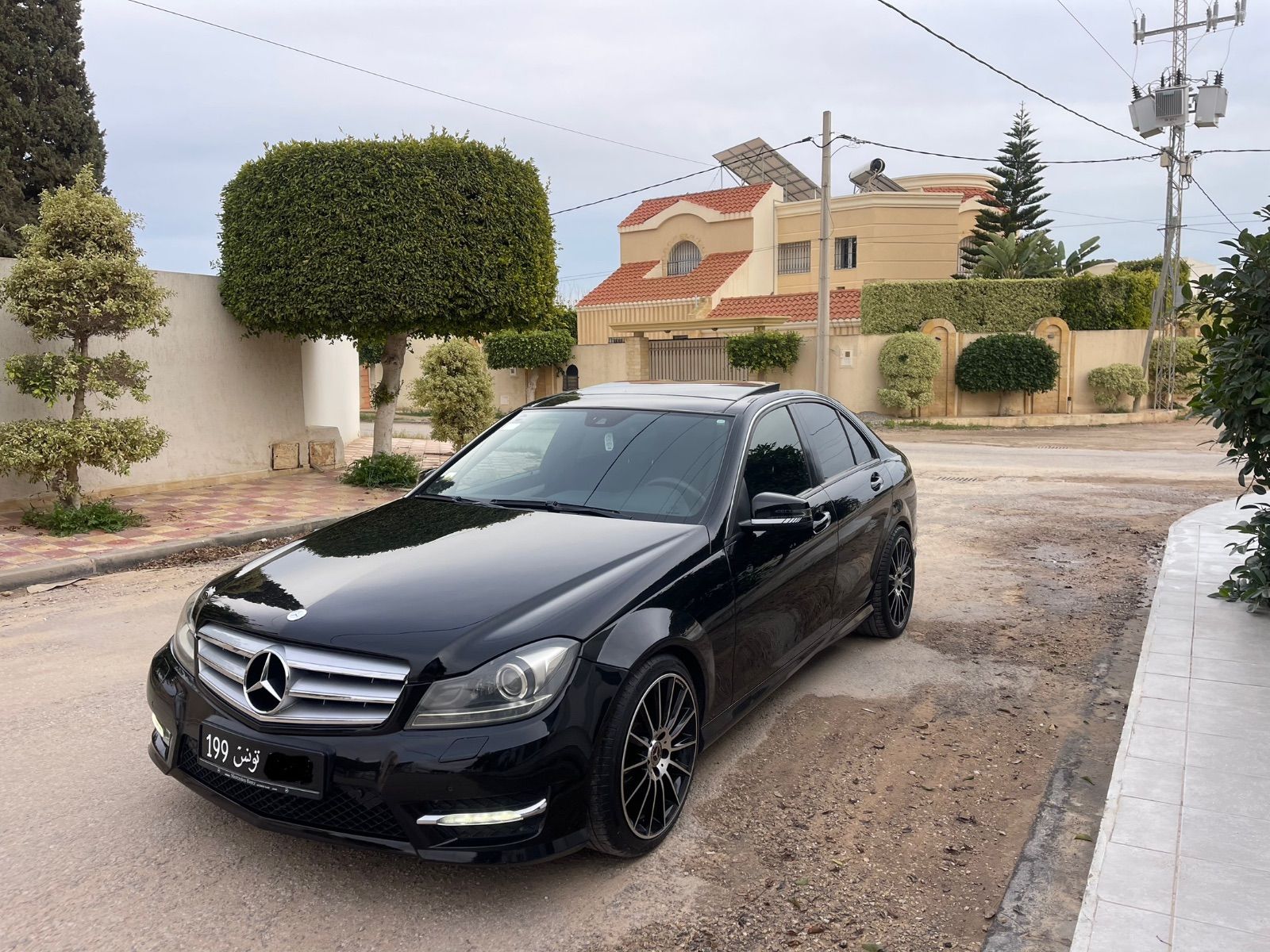 Mercedes-Benz Classe C C180 KITT AMG à Sfax - Photo 23