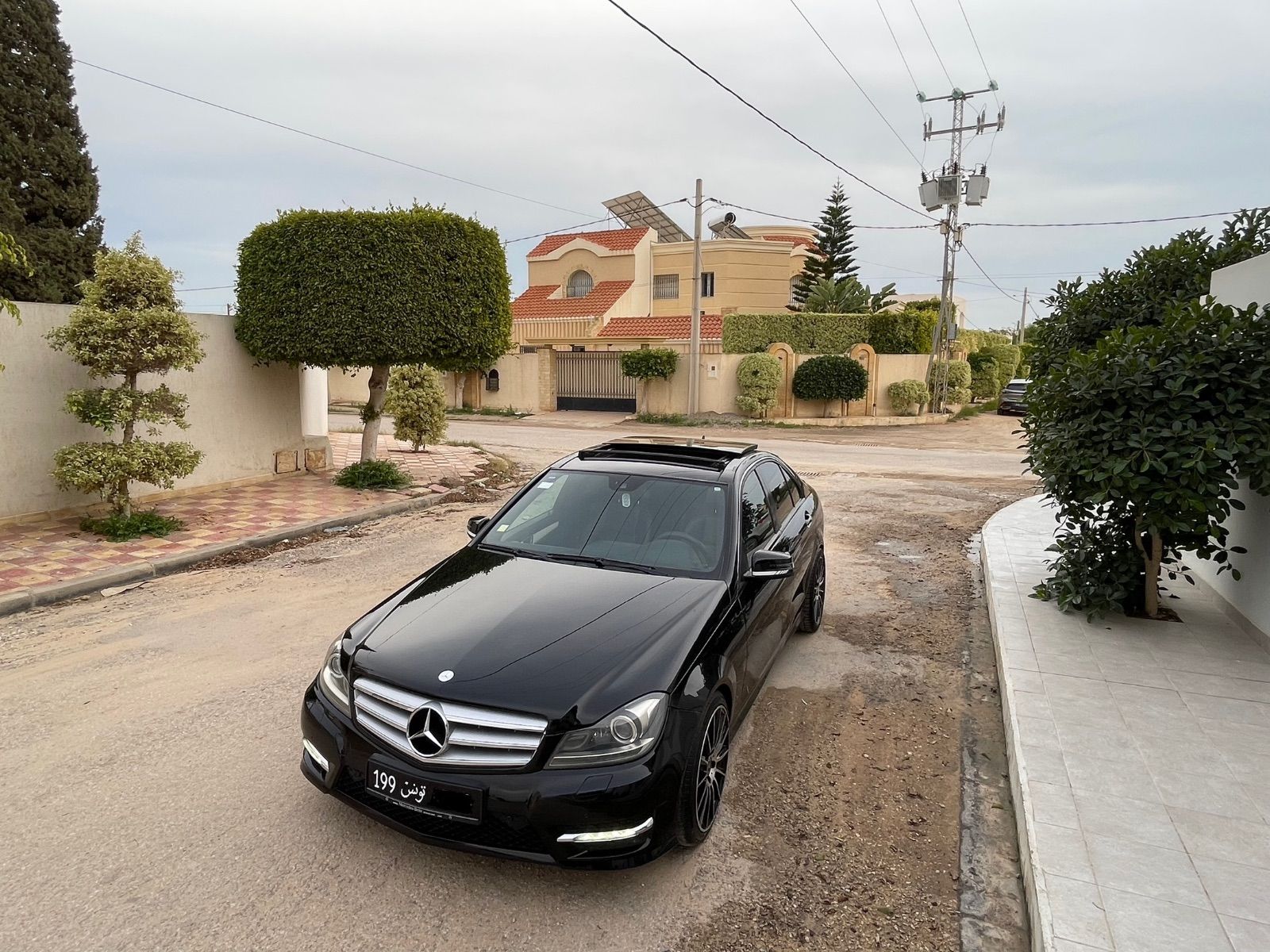 Mercedes-Benz Classe C C180 KITT AMG à Sfax - Photo 5