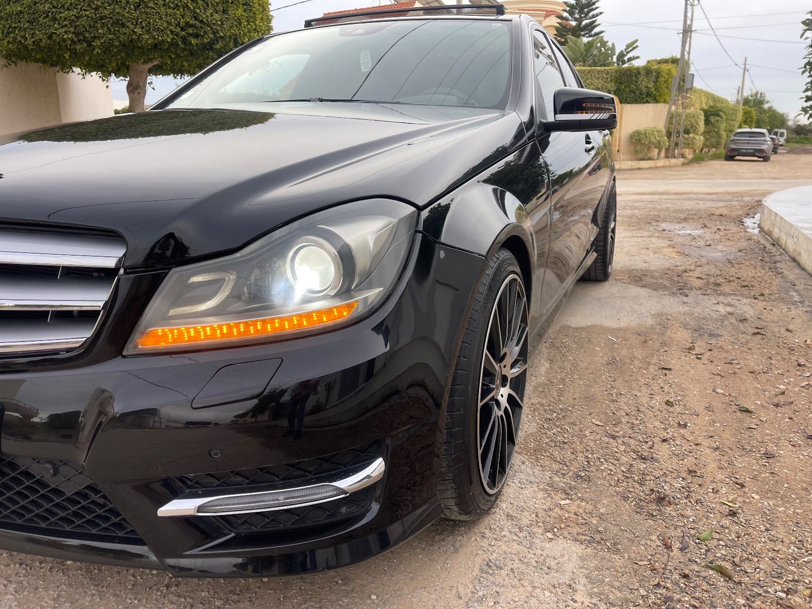 Mercedes-Benz Classe C C180 KITT AMG à Sfax - Photo 4