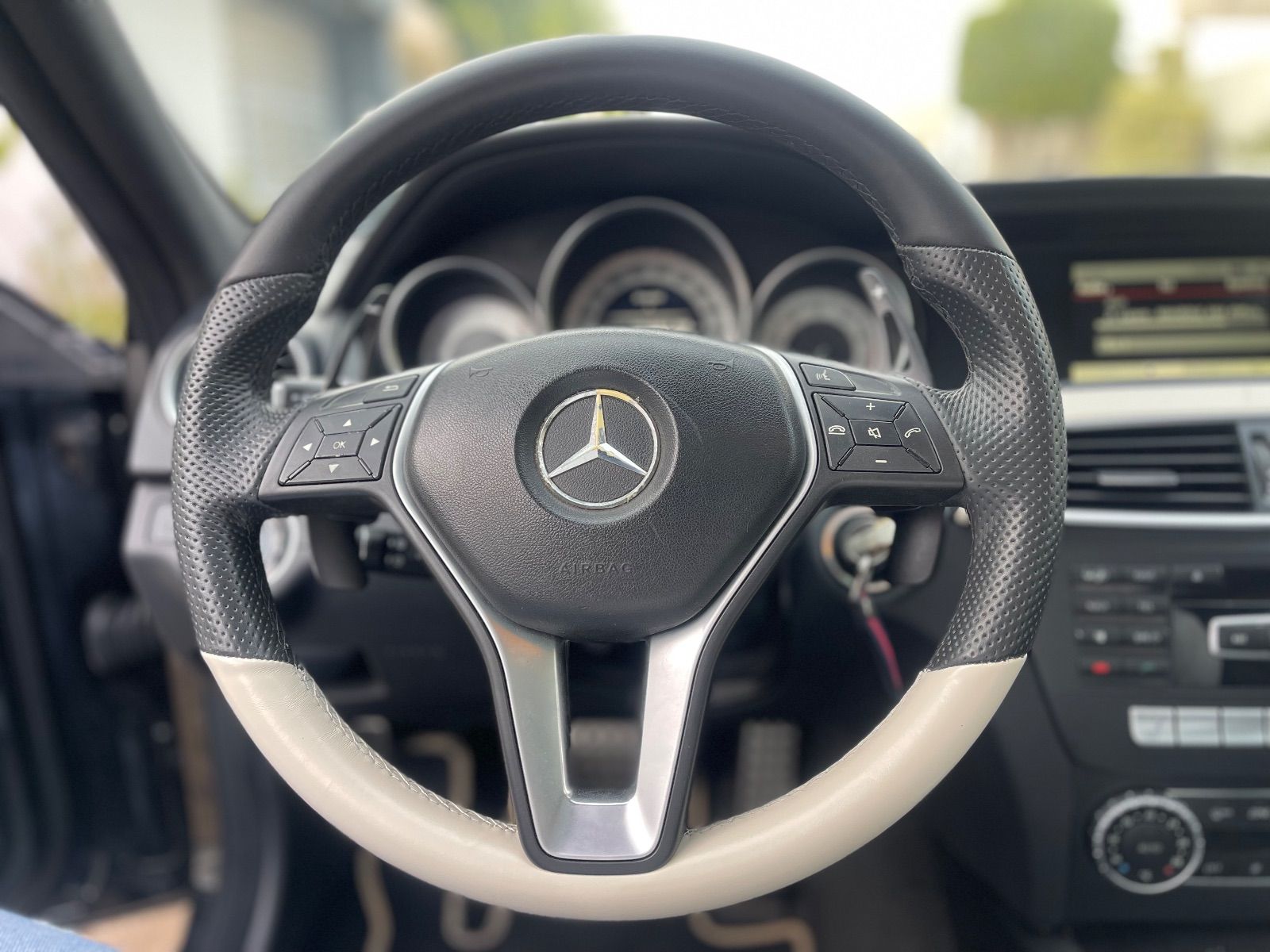 Mercedes-Benz Classe C C180 KITT AMG à Sfax - Photo 12