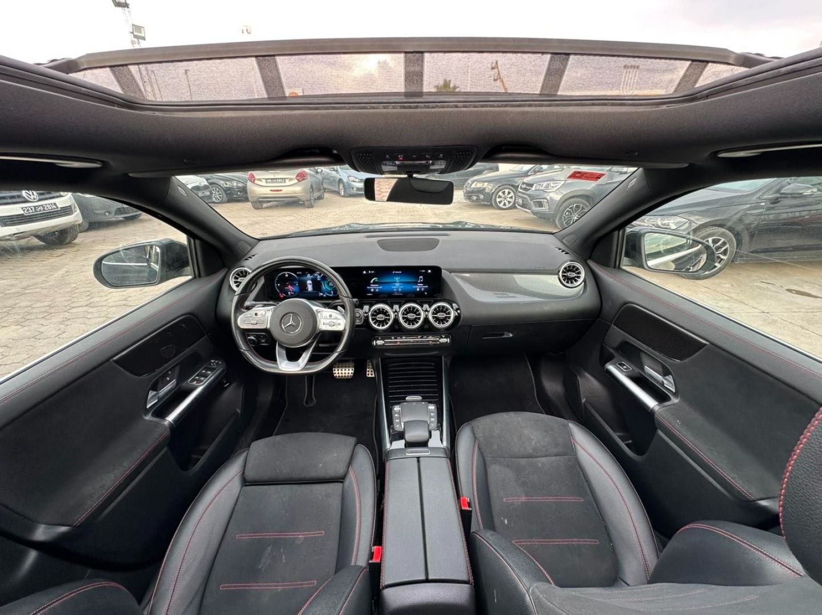 Mercedes-Benz GLA AMG à Tunis - Photo 8