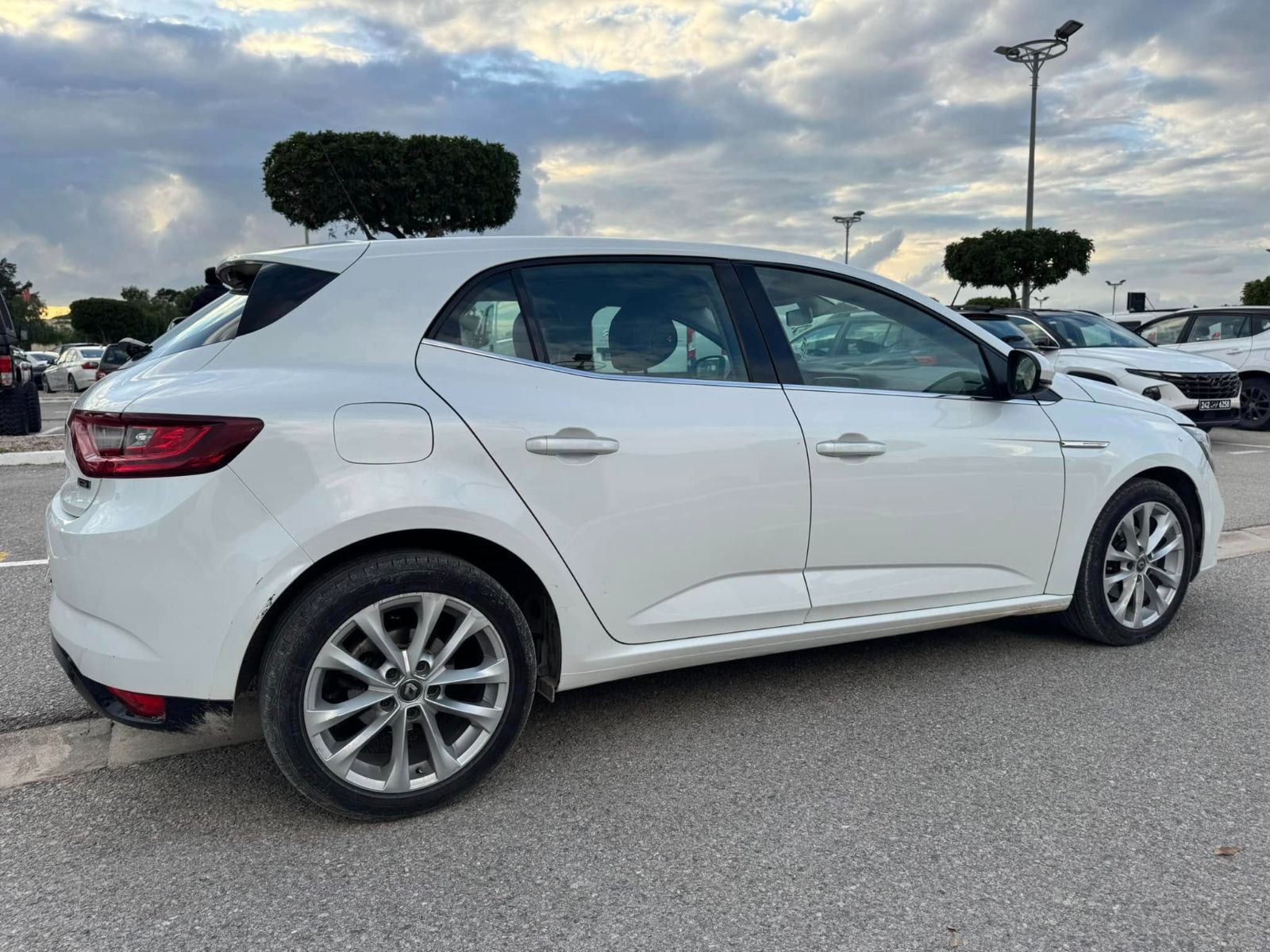 Renault Megane à Bizerte - Photo 5