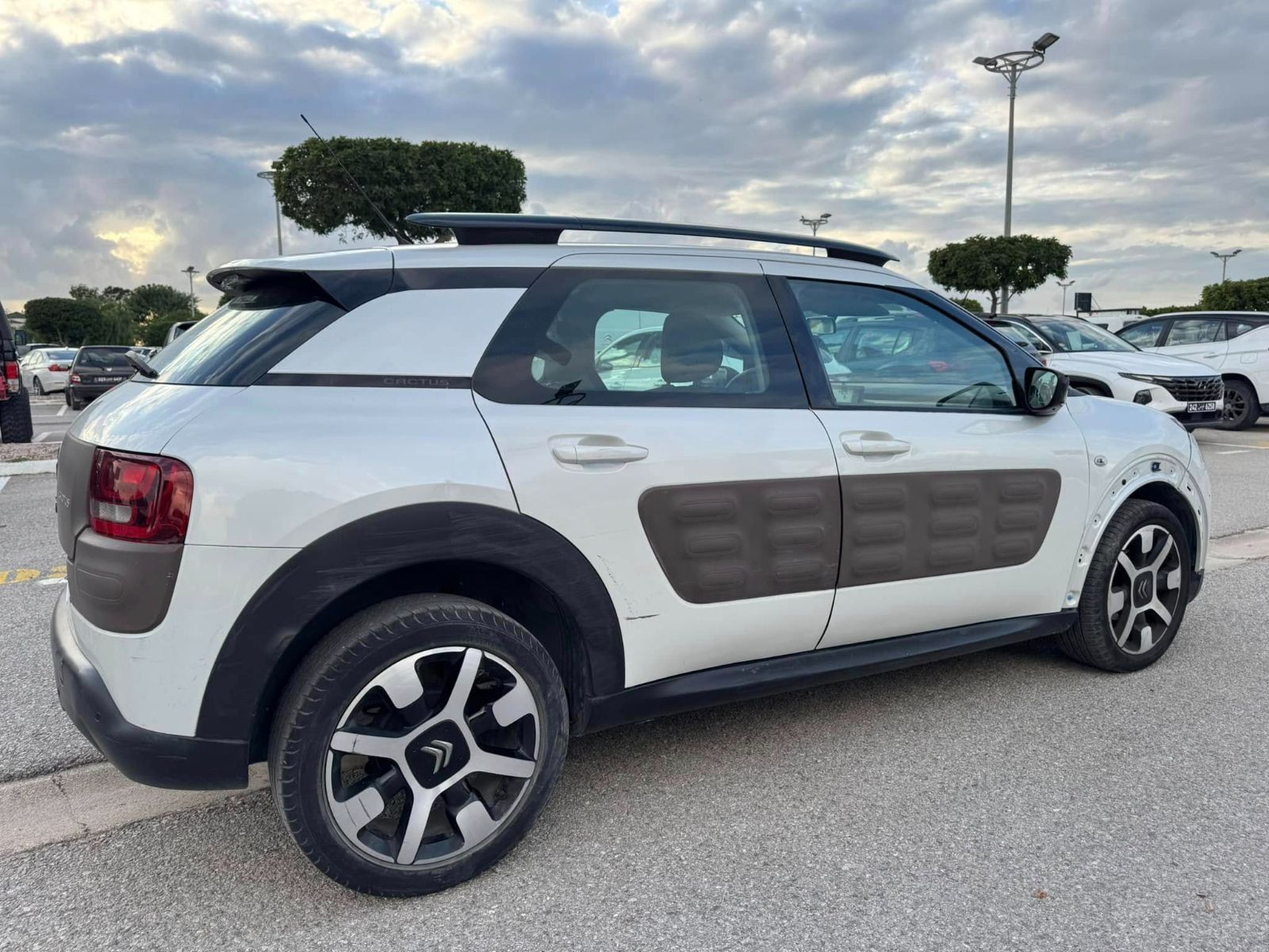 Citroën C4 Cactus à Ariana - Photo 5