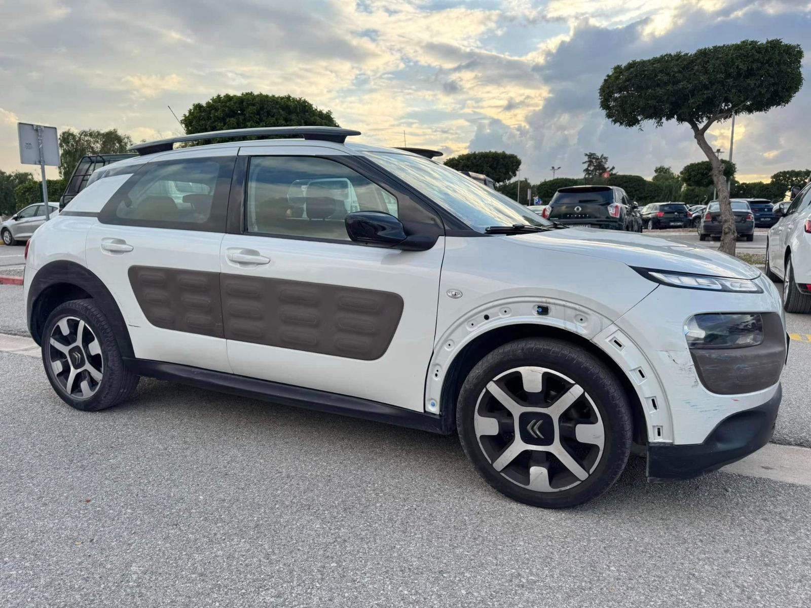 Citroën C4 Cactus à Ariana - Photo 3