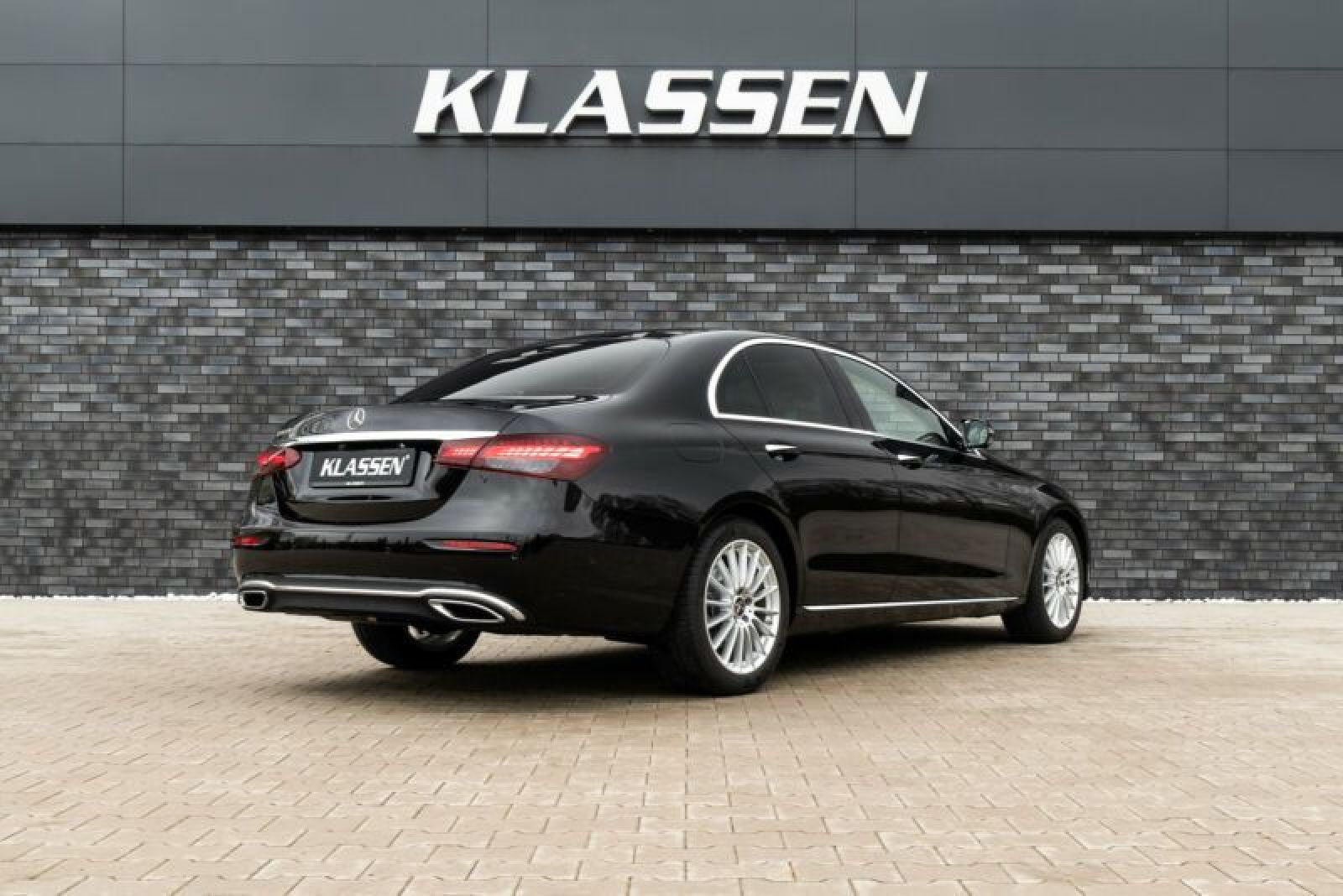 Mercedes-Benz Classe E à Tunis - Photo 3