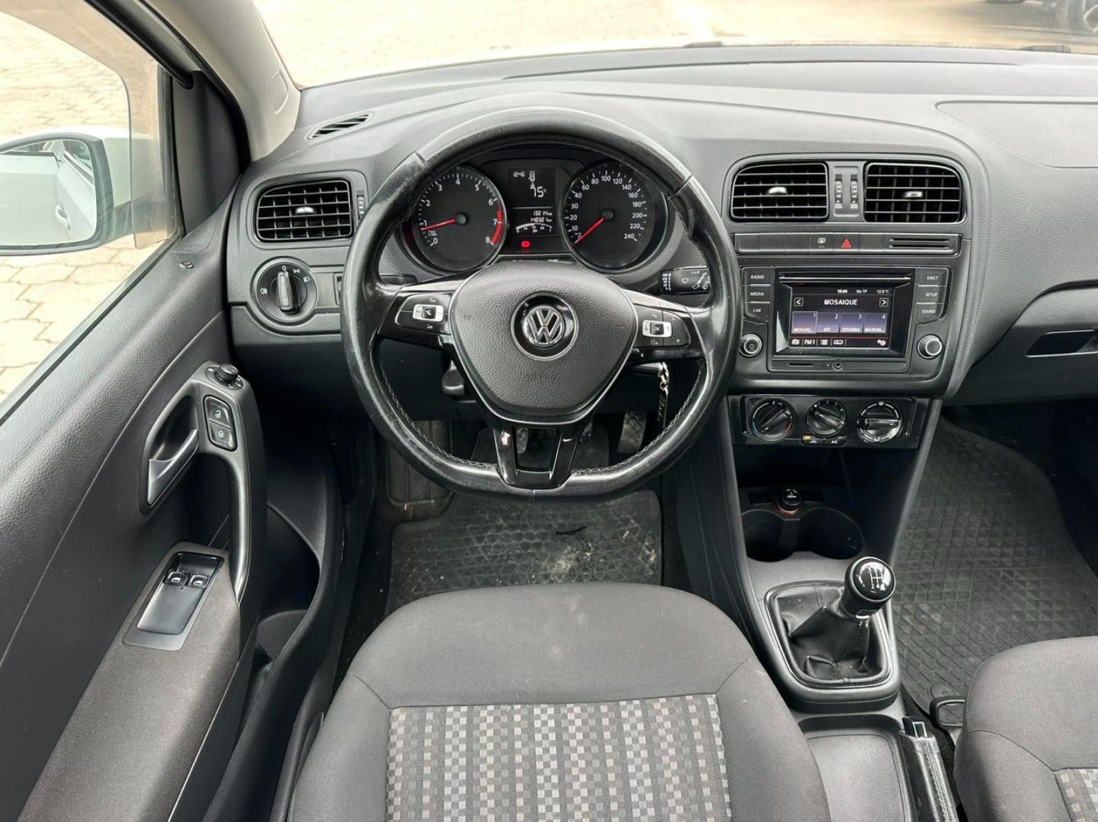 Volkswagen Polo à Nabeul - Photo 8