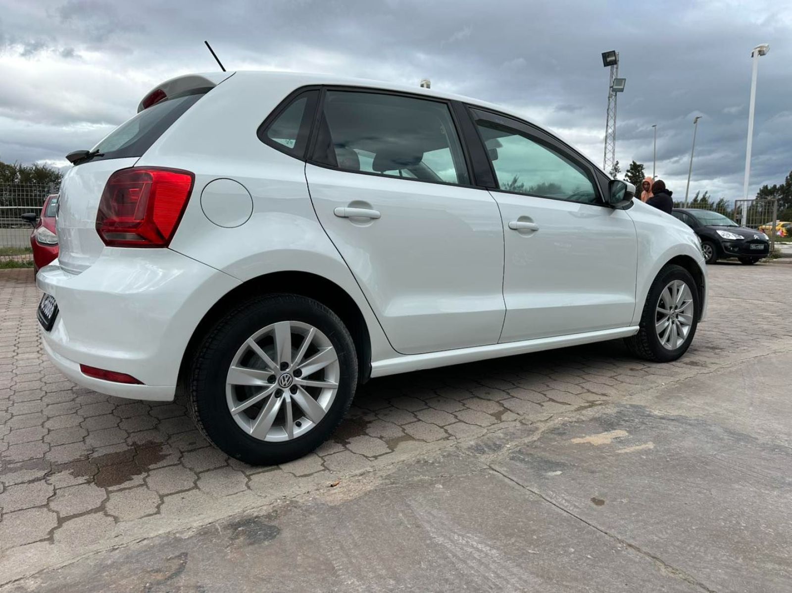 Volkswagen Polo à Nabeul - Photo 5