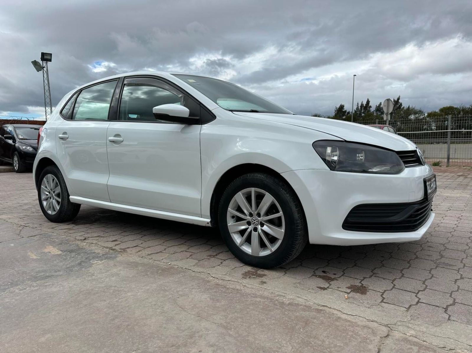 Volkswagen Polo à Nabeul - Photo 3