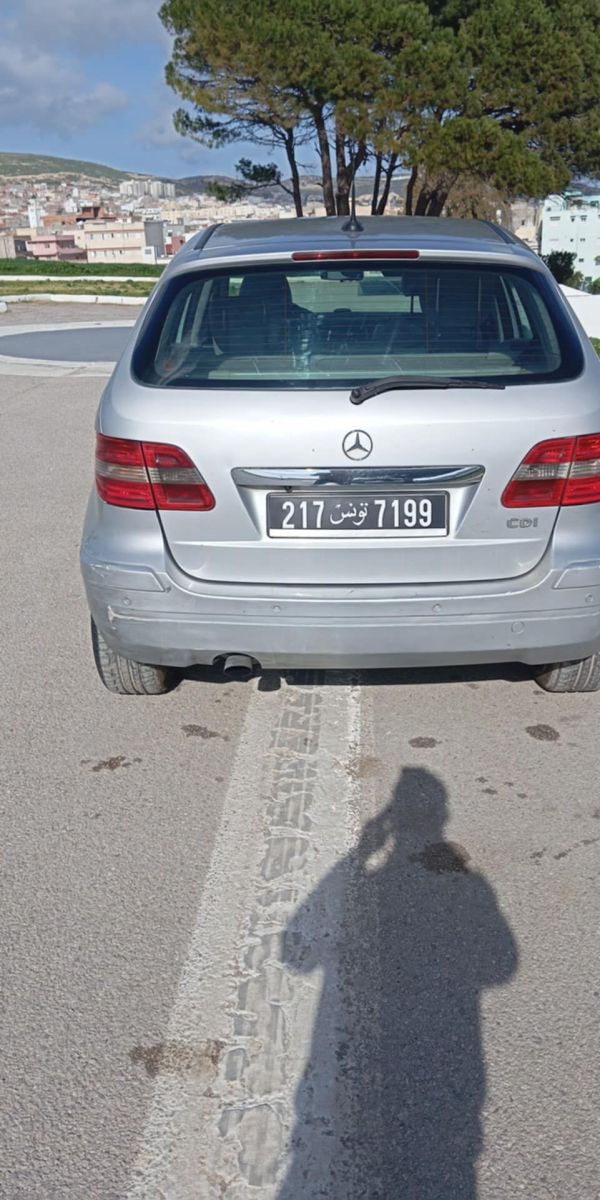 Mercedes-Benz Classe B Confort à Tunis - Photo 4
