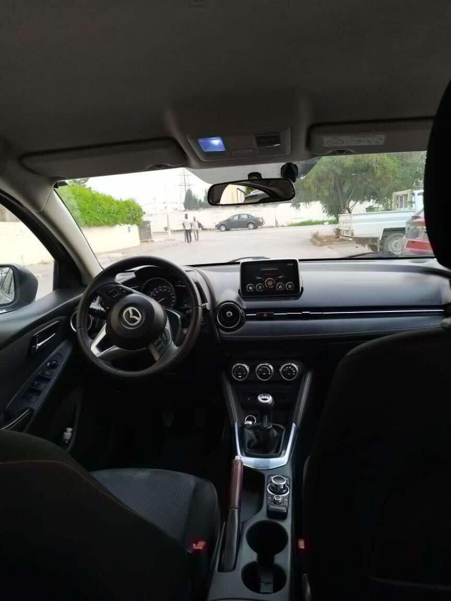 Mazda 2 Sedan Sélection Plus à Ben Arous - Photo 7