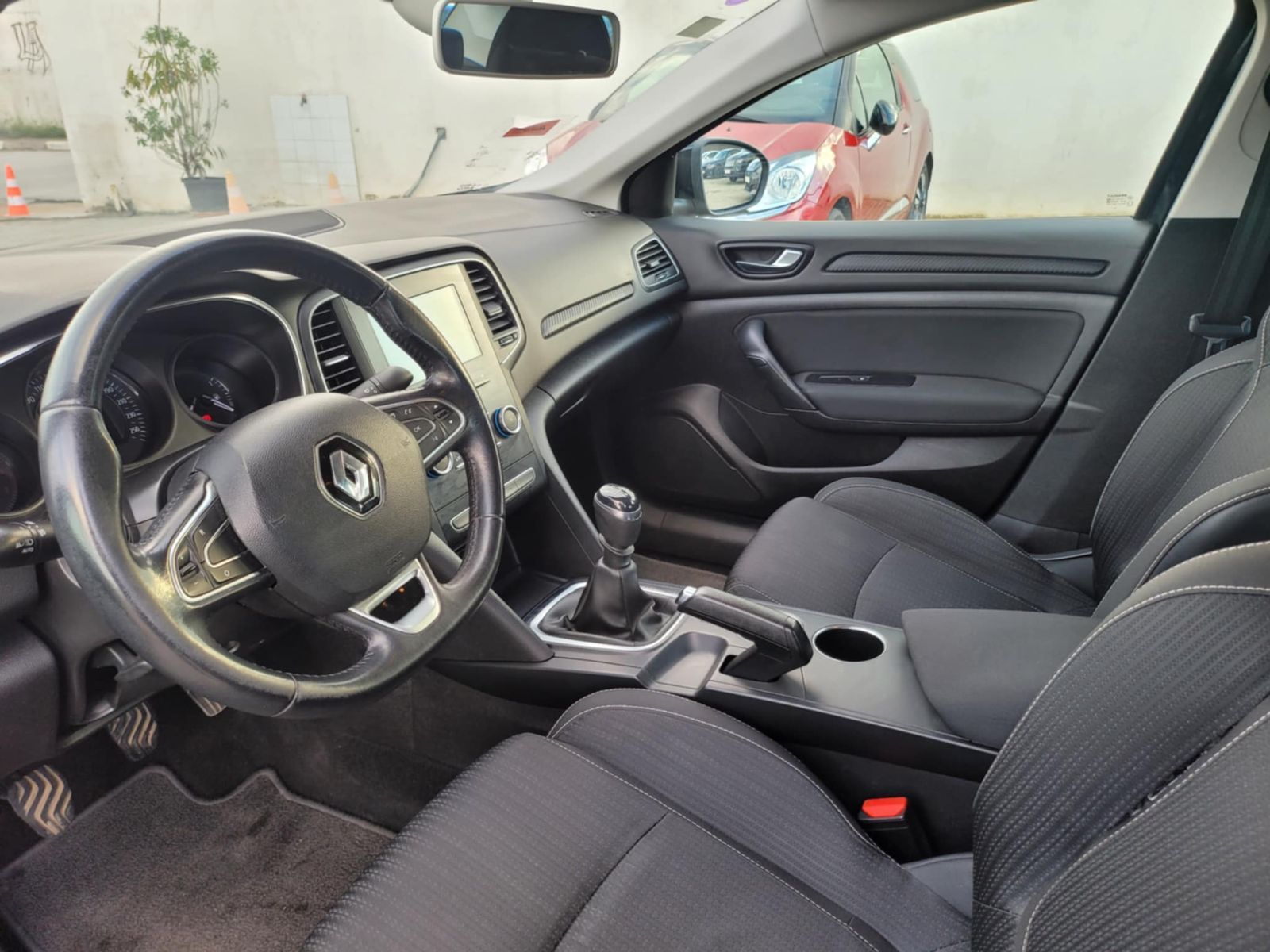 Renault Megane Sedan à Ben Arous - Photo 9