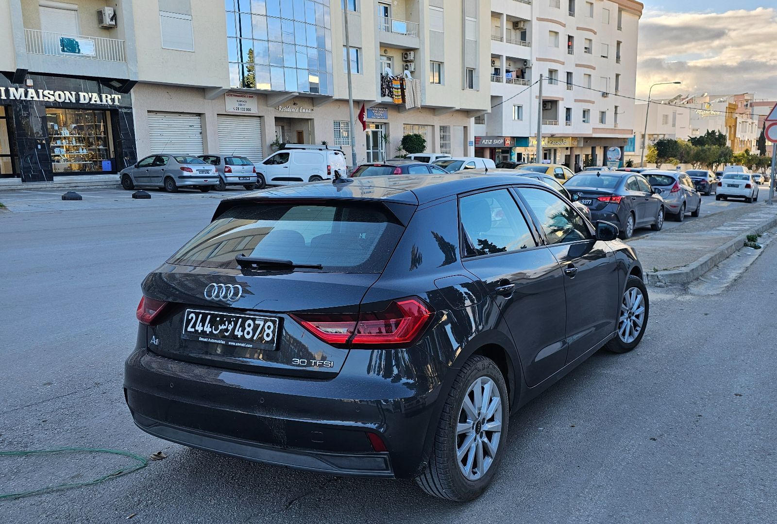 Titre non disponible à Tunisie - Photo 3