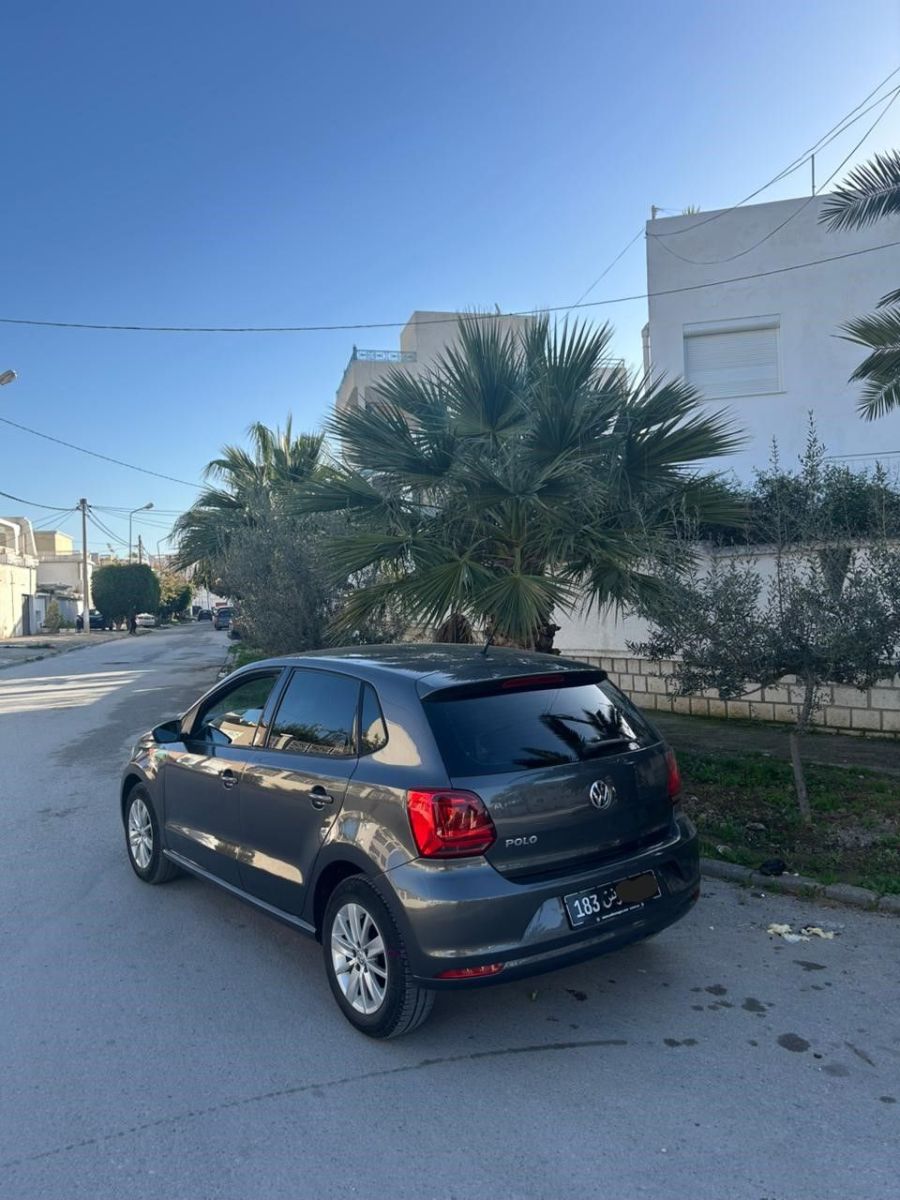 Volkswagen Polo Confortline à Tunis - Photo 1