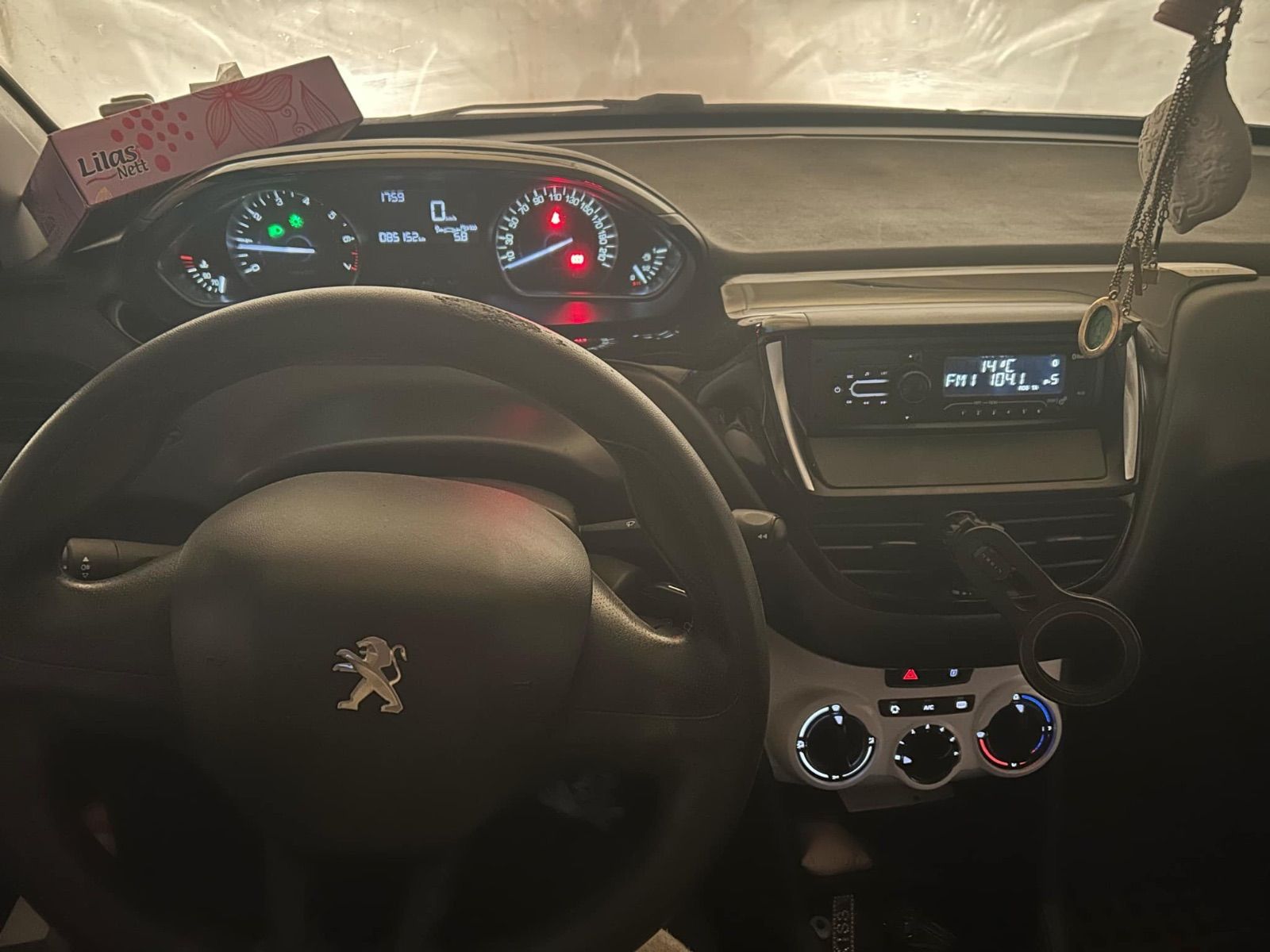 Peugeot 208 Access Like à Tunis - Photo 5