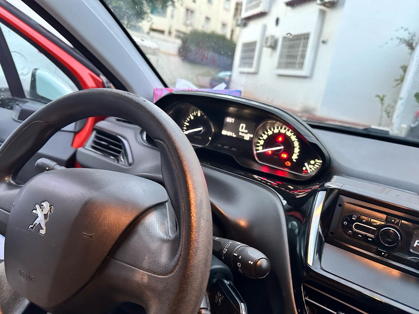 Peugeot 208 Access Like à Tunis - Photo 4