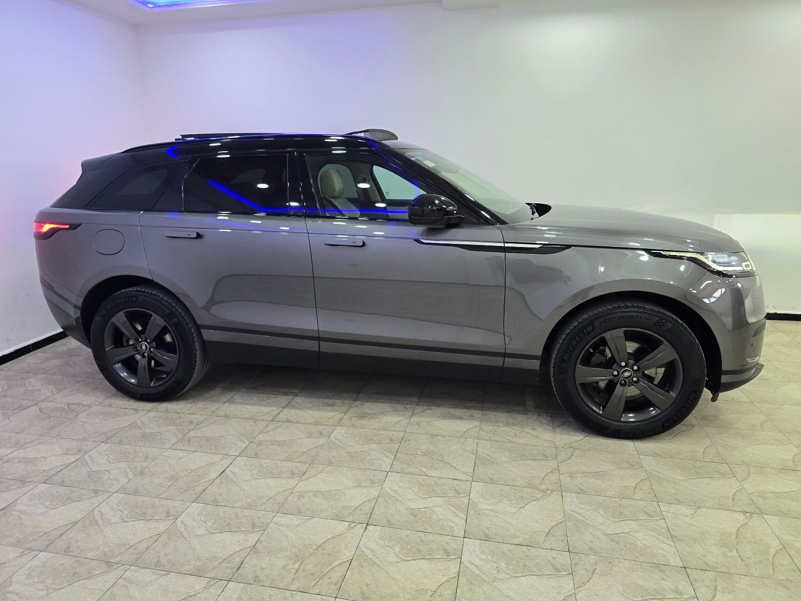 Land Rover Range Rover Velar R-Dynamic à sousse - Photo 7