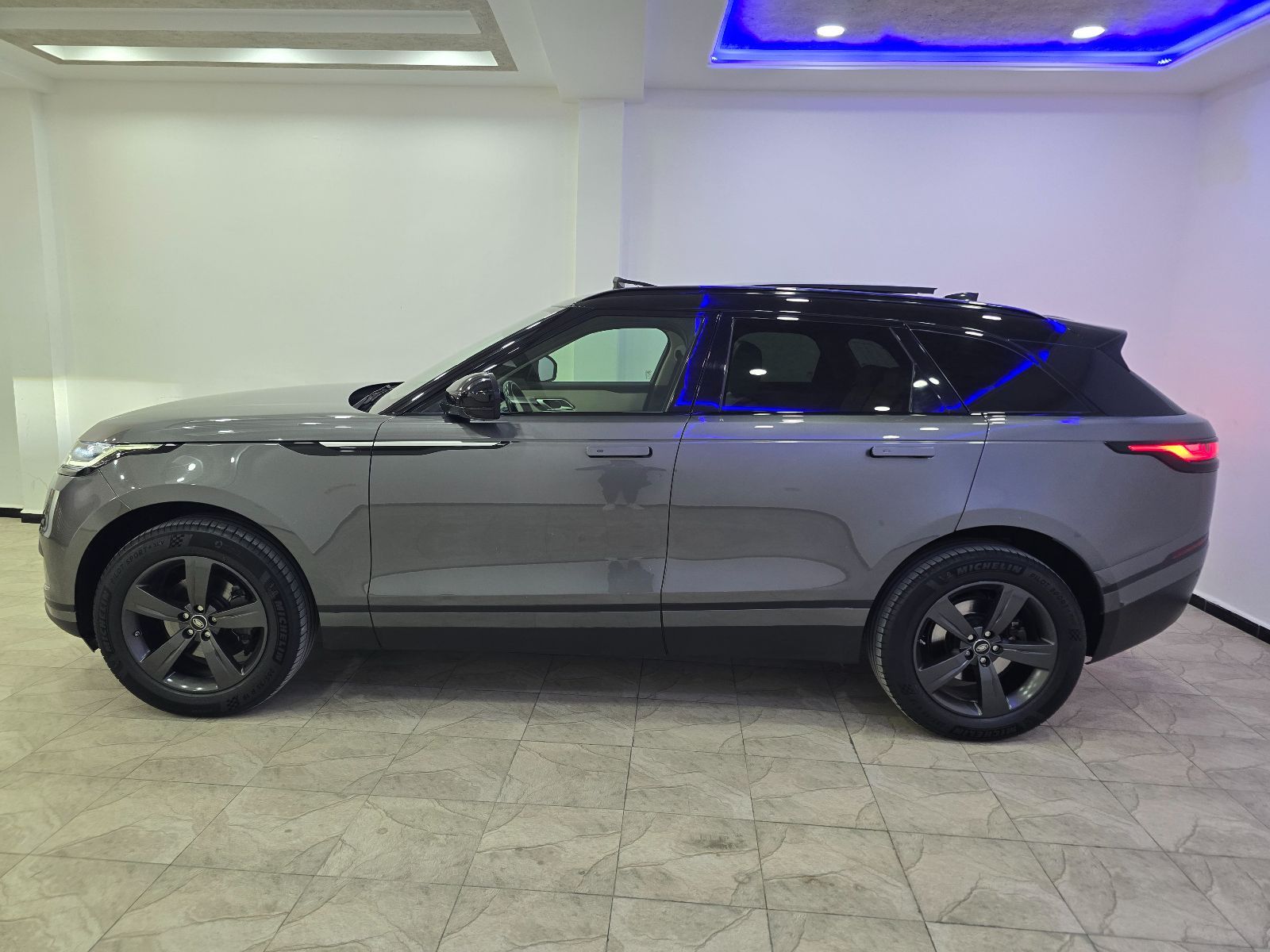 Land Rover Range Rover Velar R-Dynamic à sousse - Photo 2