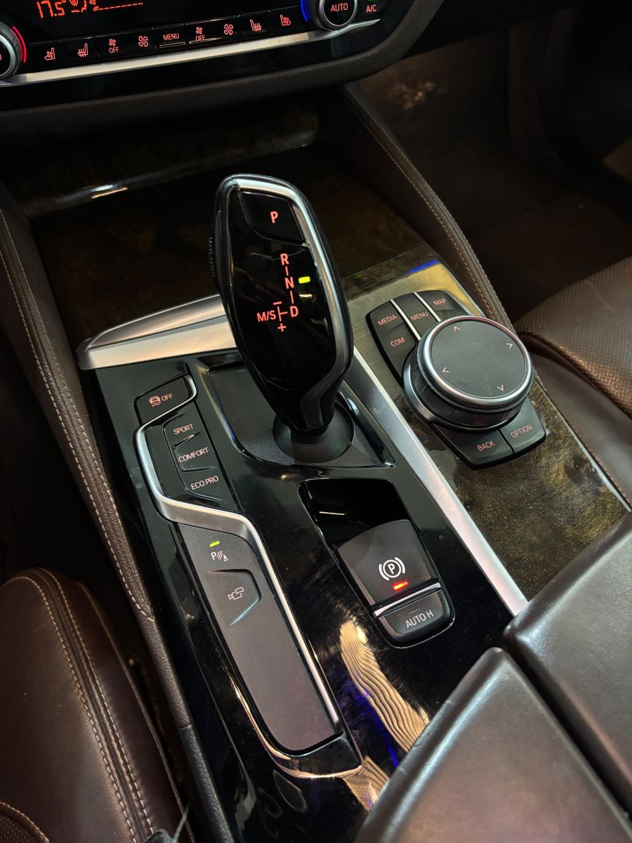 BMW Série 5 Luxury Line à Ben Arous - Photo 10