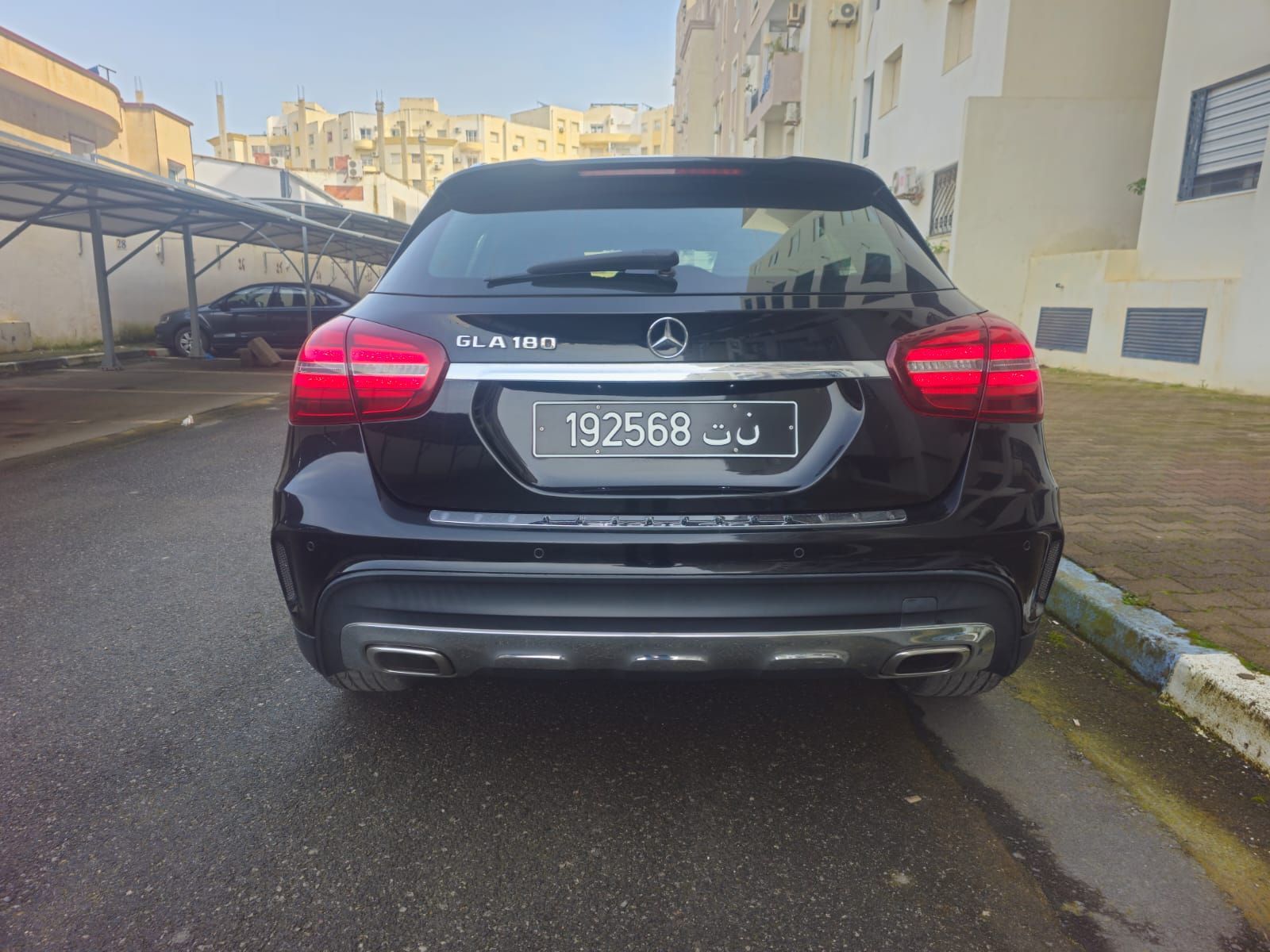 Mercedes-Benz GLA AMG à Tunis - Photo 4
