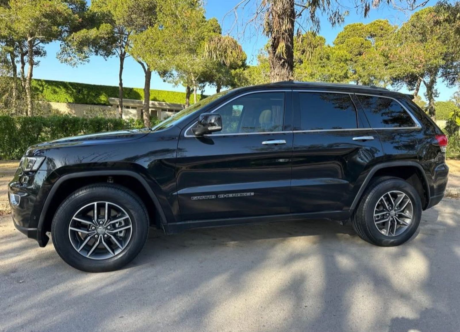 Jeep Grand Cherokee à Tunis - Photo 7
