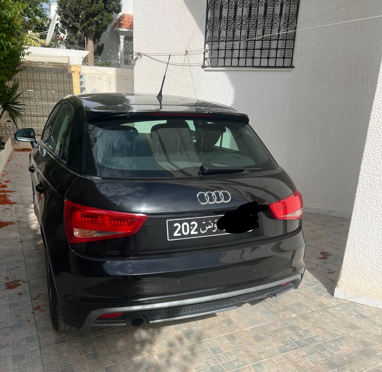 Titre non disponible à Tunisie - Photo 1